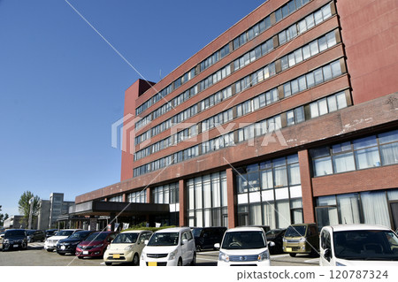 高岡市役所（富山縣高岡市） 120787324