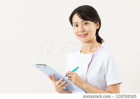 Nurse conducting interview 08 120788385