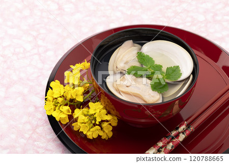 Clam soup and rape blossoms 120788665