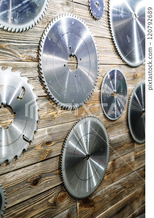 Circular saws. Metal circular saws for machines, woodworking, cutting. 120792689