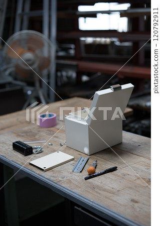 控制箱正在加工的地方 控制箱正在加工的地方 120792911