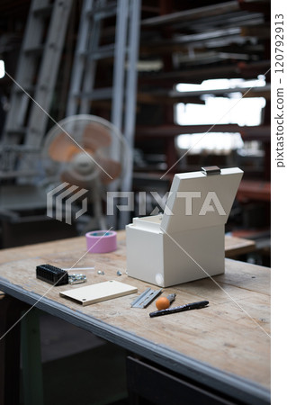 控制箱正在加工的地方 控制箱正在加工的地方 120792913