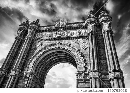 Triumphal Arch in Barcelona Triumphal Arch in Barcelona 120793018
