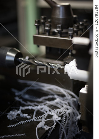 Drilling with lathe Drilling with lathe 120793294