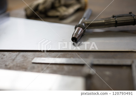 Welding stainless steel materials Welding stainless steel materials 120793491