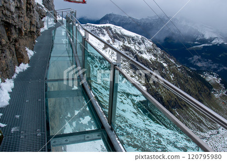 Skyline Walk of Birk, Schilthorn, Murren, Lauterbrunnen, Switzerland 120795980