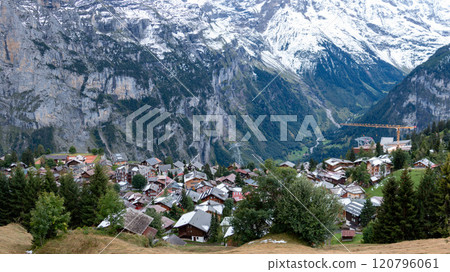 Trekking scenery from Ammelthubel, overlooking the village of Murren, Lauterbrunnen, Switzerland 120796061