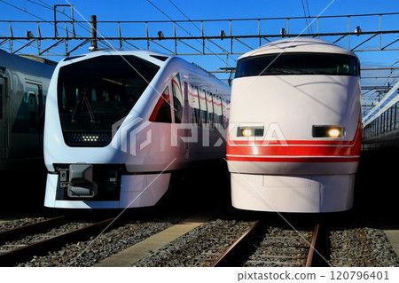 前往日光/鬼怒川的舒適旅程...東武特急Spacia X/Spacia“N100系列/100系列” 120796401