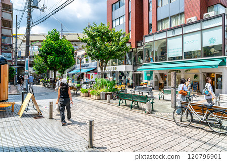[東京]自由之丘，時尚的城市景觀 120796901