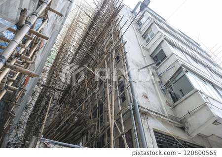 有竹鷹架的香港建築工地 有竹鷹架的香港建築工地 120800565