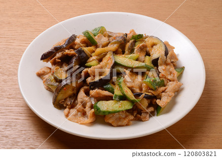 辣味噌炒豬肉、茄子、黃瓜 120803821