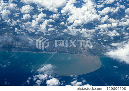 The mouth of the Hitotsuse River: Kyushu scenery seen from the sky The mouth of the Hitotsuse River: Kyushu scenery seen from the sky 120804308