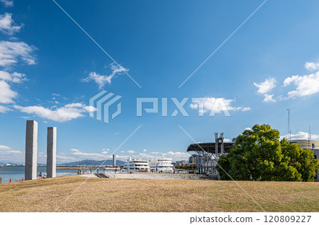 Scenery of Otsu Port on Lake Biwa 120809227