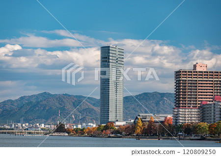 Lake Biwa shore scenery, Hamaotsu, Otsu City 120809250