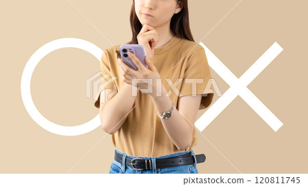 一個會思考這是否真實的女人。 120811745