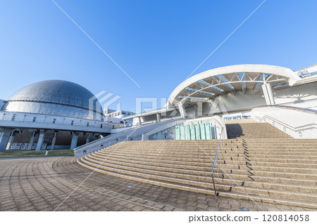 愛知縣名古屋市晴天時名古屋港名古屋水族館的人氣旅遊設施 120814058