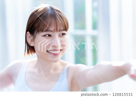 一個小伙子瑜伽 120815531