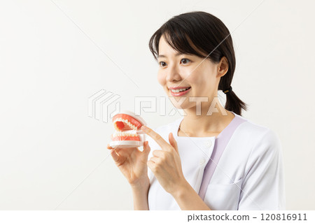 Explanation of dental treatment policy 03 Explanation of dental treatment policy 03 120816911