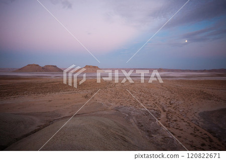 Karyn Zharik depression, Mangystau region, Ustyurt natural reserve, Kazakhstan 120822671