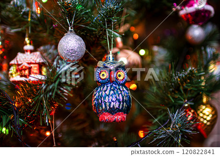 Beautiful festive decorations on the Christmas tree. New Year 2025 120822841