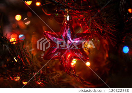 Beautiful festive decorations on the Christmas tree. New Year 2025 120822888