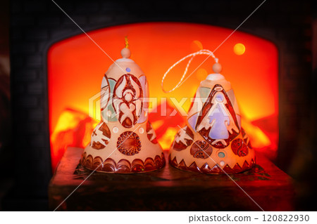 Beautiful festive decorations on the Christmas tree. New Year 2025 120822930