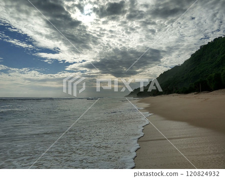 A magnificent sea beach landscape. White sand on the ocean beach 120824932