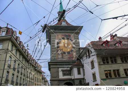 View of the old town of Bern, Clock Tower, Bern, Switzerland 120824958