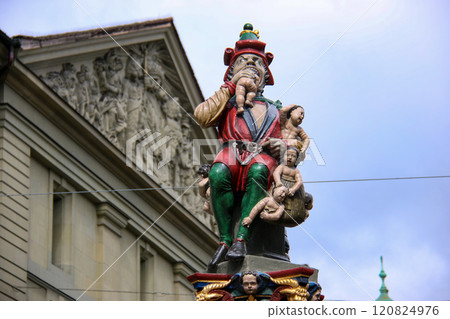 View of the old town of Bern, Fountain of the Child-eater, Bern, Switzerland 120824976