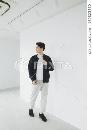 穿著隨意的商人 120825350
