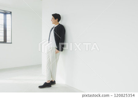 穿著隨意的商人 穿著隨意的商人 120825354