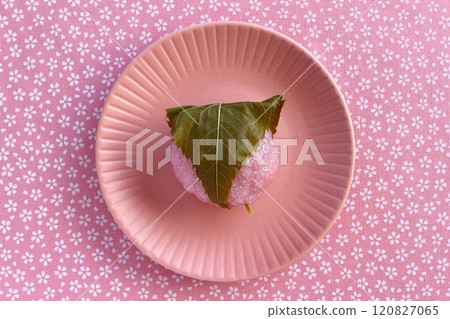 Kansai-style Sakuramochi with a cherry blossom pattern background 120827065