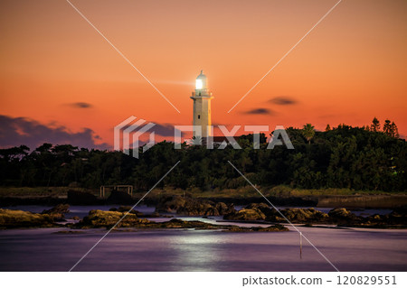 Nojimazaki Lighthouse in autumn, night view, Minamiboso City, Chiba Prefecture 120829551