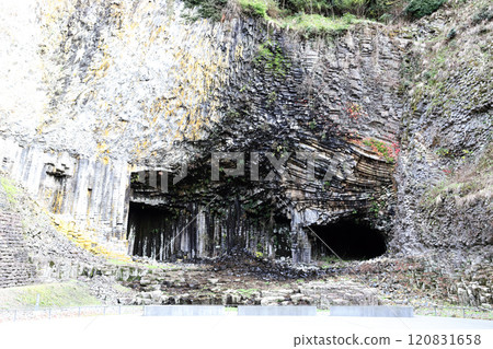 Genbudo Cave (Toyooka City, Hyogo Prefecture) 120831658