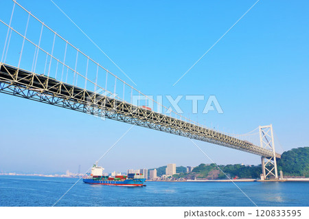 福岡縣的Kanmon海峽和Kanmon橋 120833595