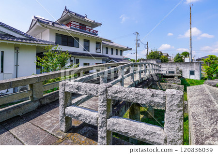 Old Tenkawa Bridge, Gochaku Castle Ruins Park (Himeji, Hyogo Prefecture) Old Tenkawa Bridge, Gochaku Castle Ruins Park (Himeji, Hyogo Prefecture) 120836039