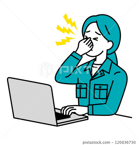 一名女工在筆記型電腦上工作時眼睛疲勞 一名女工在筆記型電腦上工作時眼睛疲勞 120836730