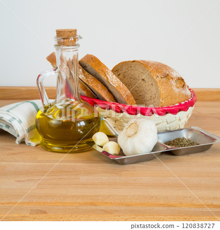 Garlic Bread Ingredients 120838727
