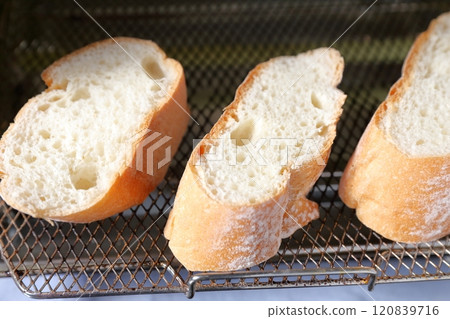 French bread toaster 120839716