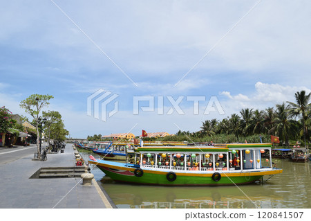 Pier in Hoi An Old Town, Vietnam Pier in Hoi An Old Town, Vietnam 120841507