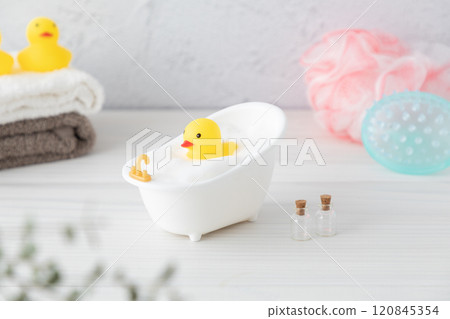 Fun bath image 01 120845354