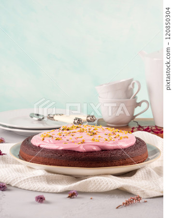 Beetroot chocolate cake with pink cream cheese pistachio icing Beetroot chocolate cake with pink cream cheese pistachio icing 120850304