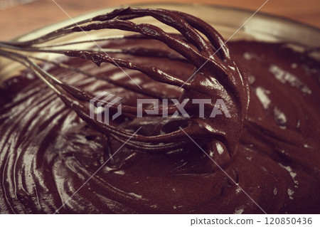 a bowl of chocolate dough, a whisk for whipping, baking, structure and consistency, homemade, top view, no people, a bowl of chocolate dough, a whisk for whipping, baking, structure and consistency, homemade, top view, no people, 120850436