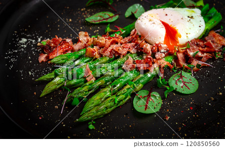 asparagus with poached egg and fried bacon, micro greens and spices, breakfast, homemade, no people, asparagus with poached egg and fried bacon, micro greens and spices, breakfast, homemade, no people, 120850560
