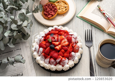 Tea time with cute strawberry cake Tea time with cute strawberry cake 120853020