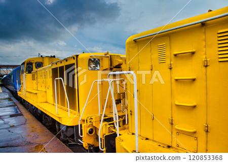 royal express 120853368