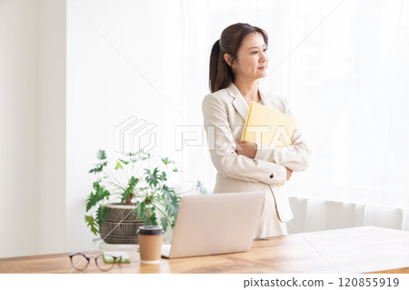 Smiling Woman Business Computer 120855919