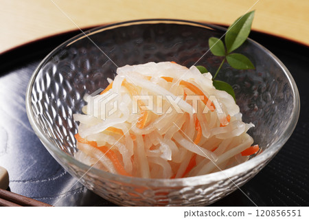 I am red and white. 120856551