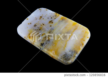 樹枝狀瑪瑙 蘊含風景的石頭 120856816