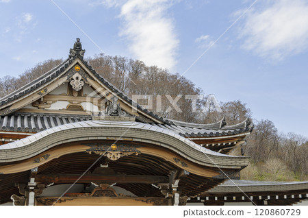 Family temple of the sacred mountain Osorezan 120860729